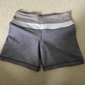 Lululemon short size 4